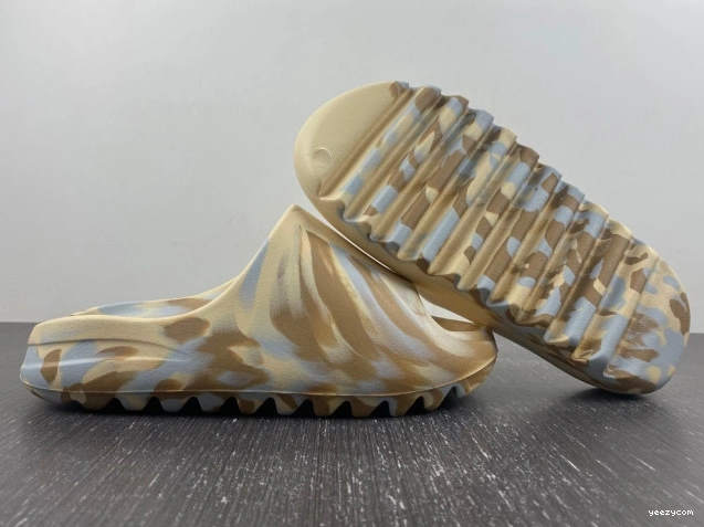 GW1932 Slide Yeezy Adidas 0709